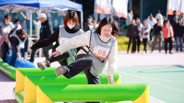 1764117695296488p793.jpg 2.2.jpg