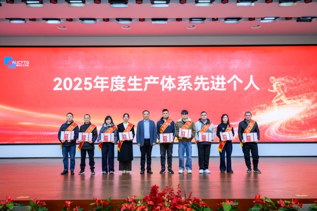 17703656961990656D49.jpg 8.3.jpg