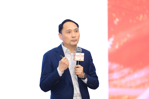 1772262678452651pF94.jpg 3.2.jpg